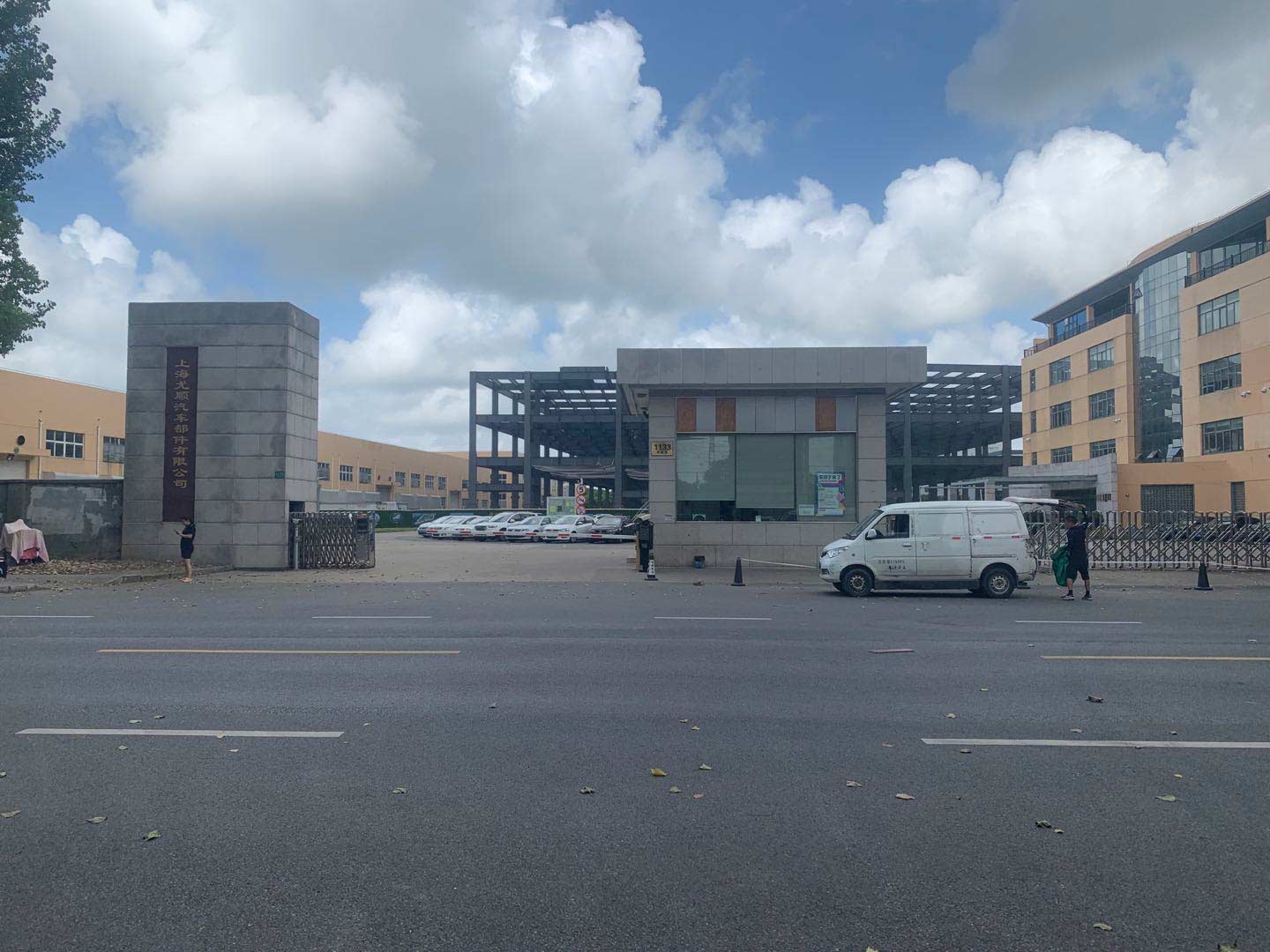 鋁材切割機廠家自述--談合作也許一句話,也許是十幾次拜訪