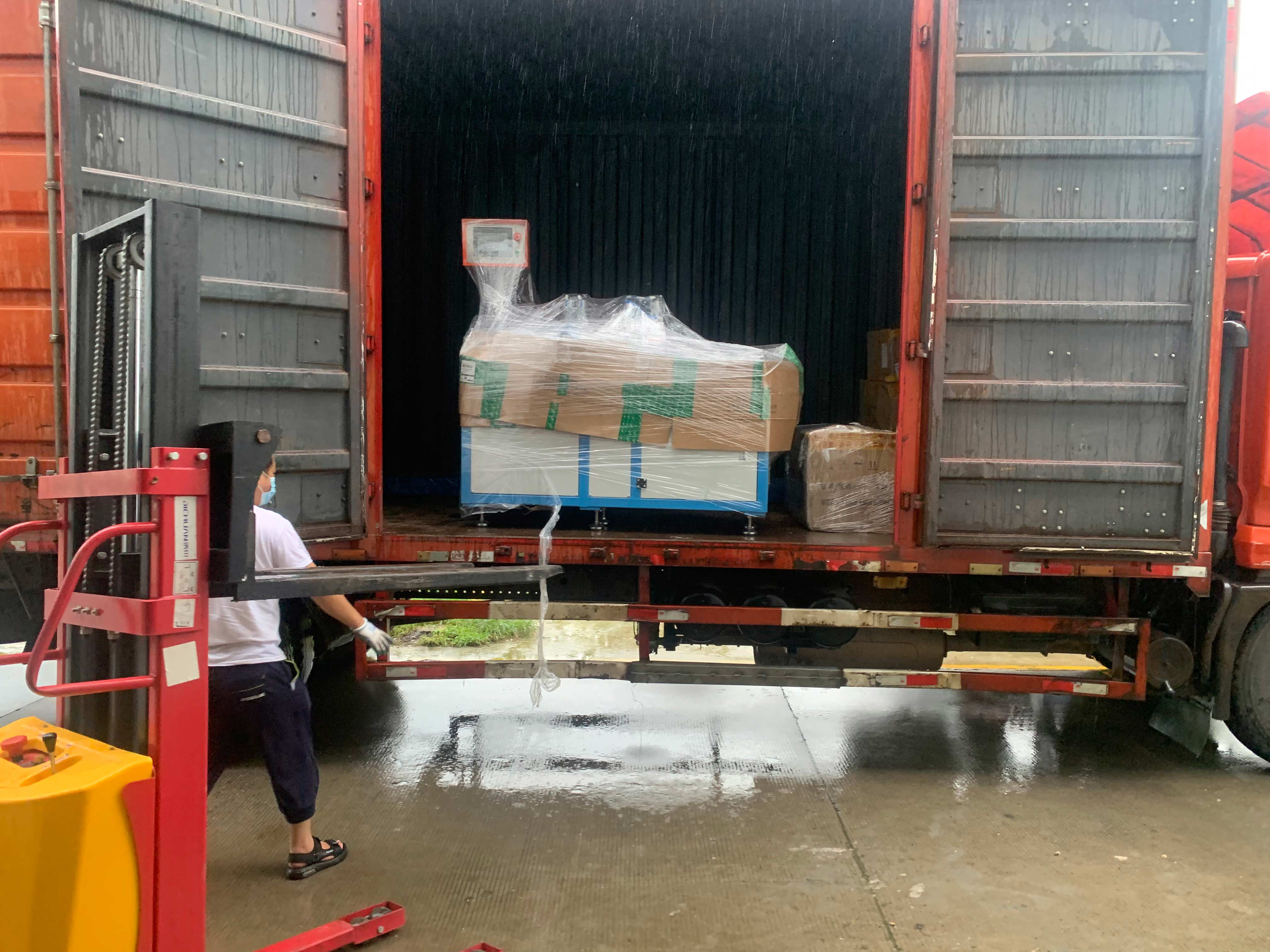 【杭州】傳感器型材1.1米-2.5米切割,全自動切鋁機SDY-Q300L加長版滿足需求