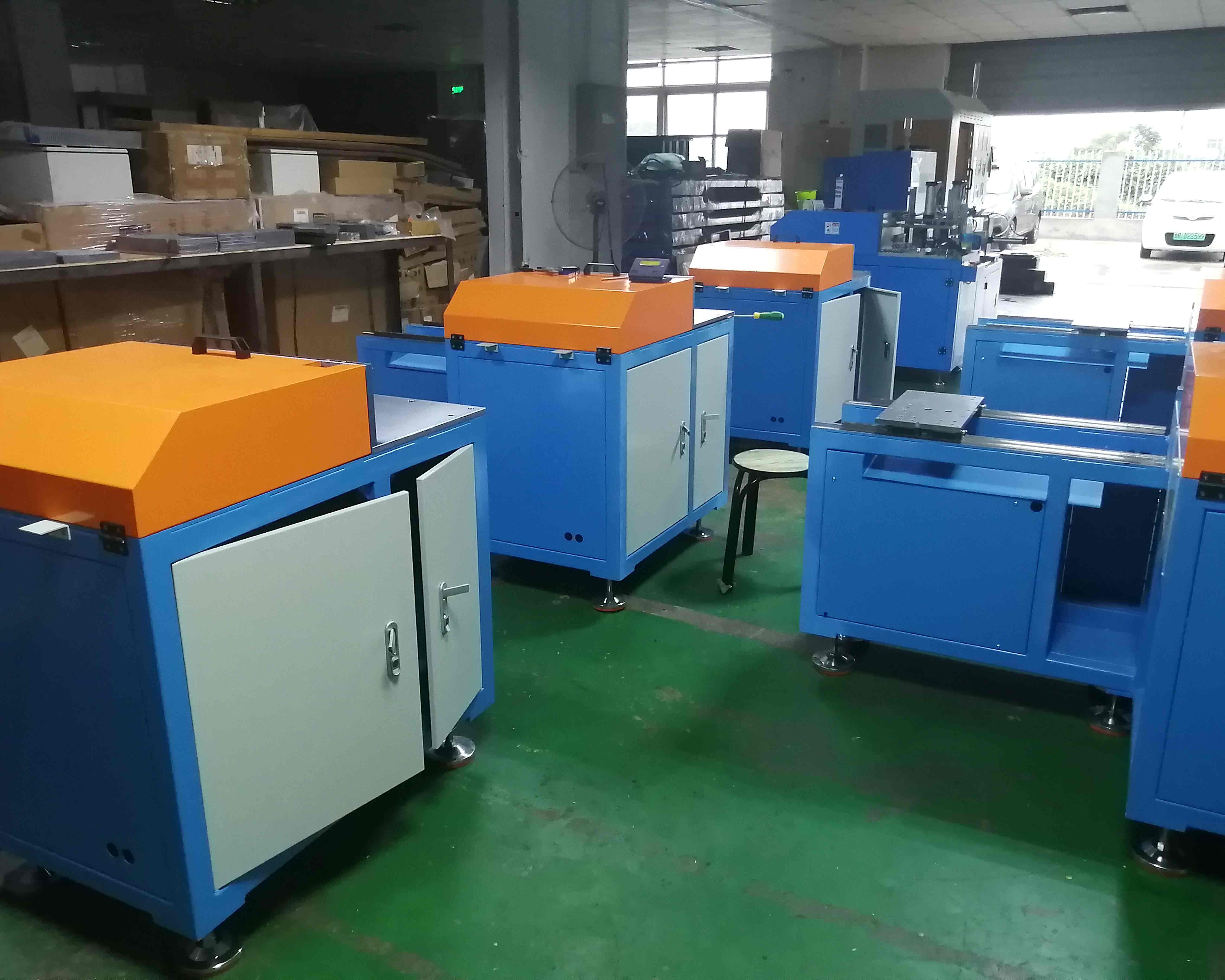 我司多款鋁材切割機(jī)設(shè)備正在加急裝配中,請(qǐng)耐心等待