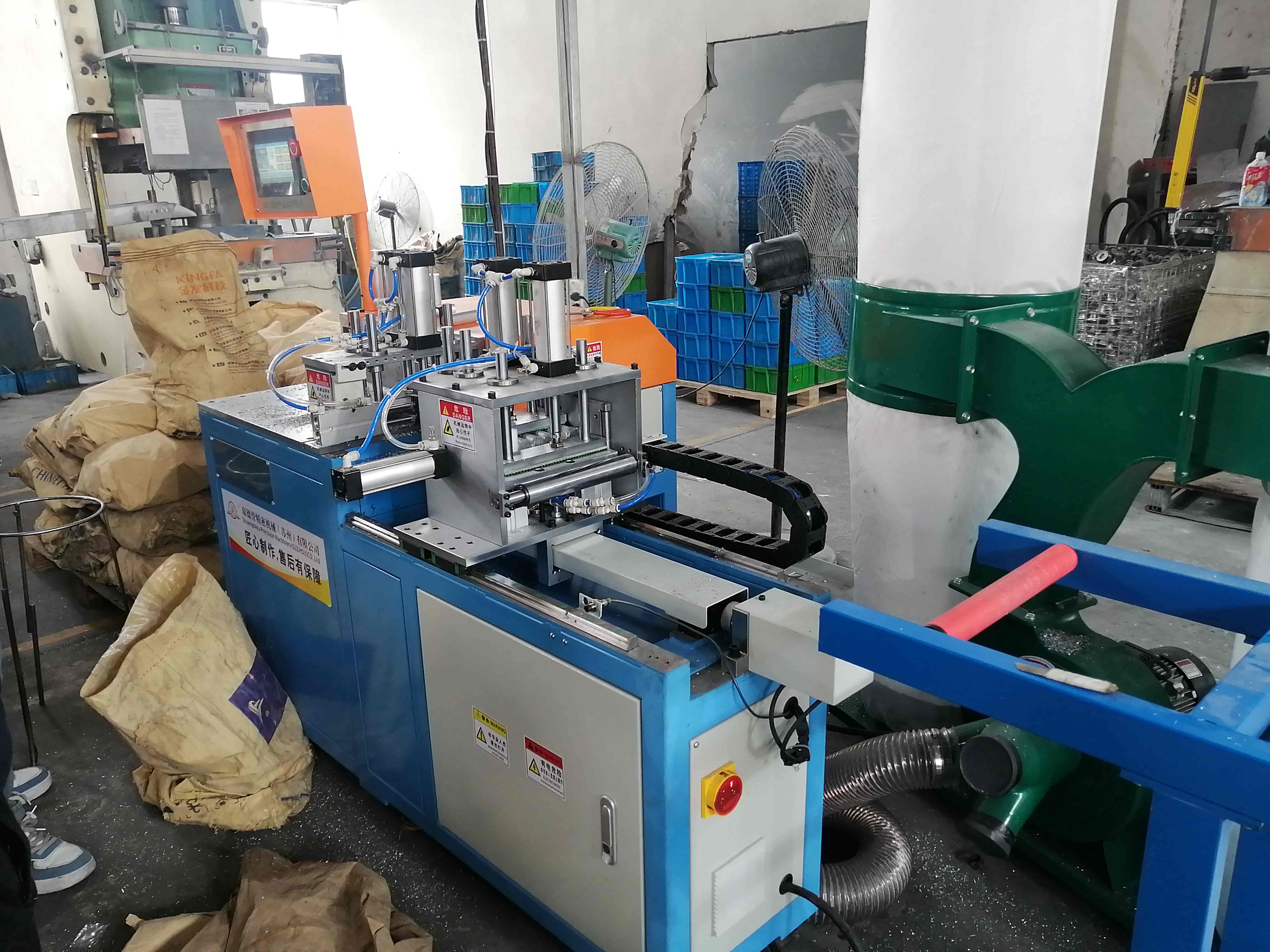 鋁棒切割機(jī) 鋁棒切割機(jī)