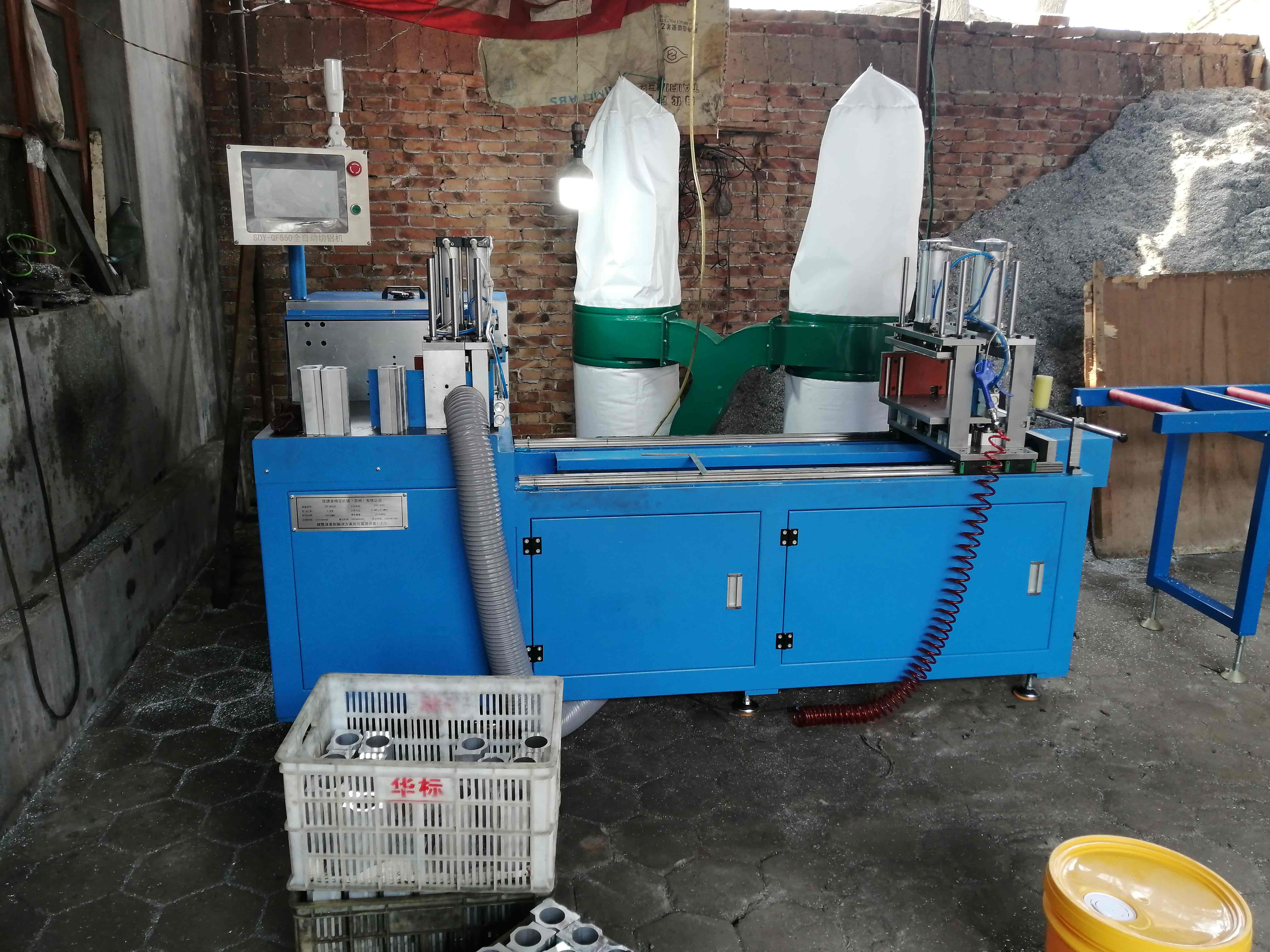 來自農村的鋁材切割機客戶-2 來自農村的鋁材切割機客戶-2